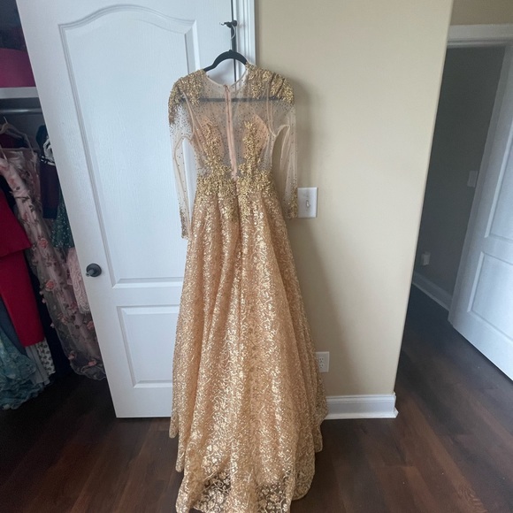 Mac Duggal Gold Illusion Dress NWOT Size 4 - Picture 4 of 5